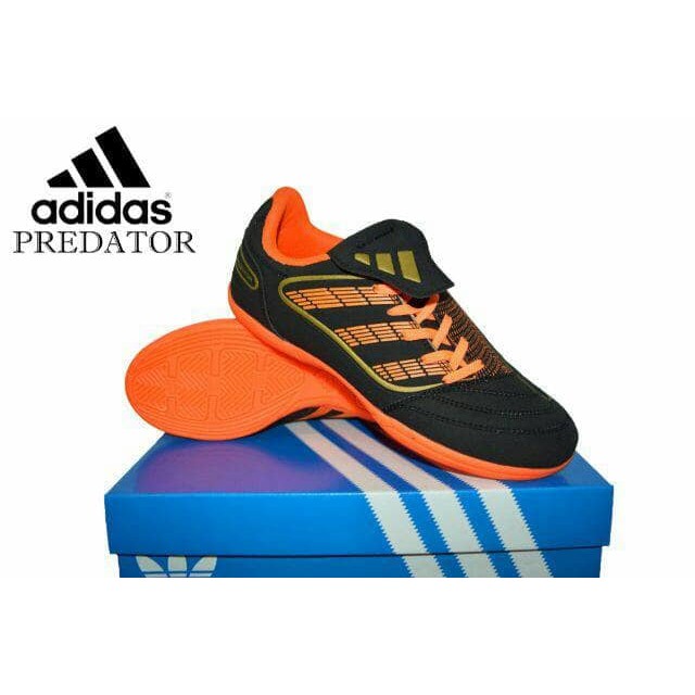 sepatu futsal import terbaru,adidas predator hitam list oren premium