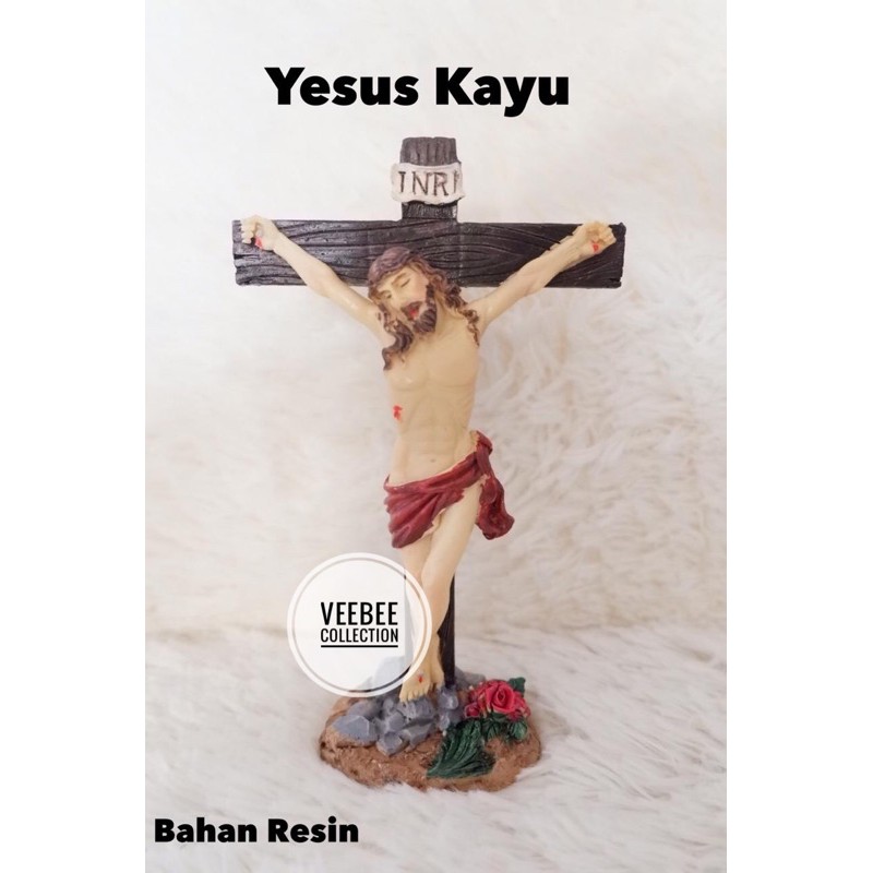 Patung Yesus di salib/ hiasan meja Patung yesus di salib/ hiasan pohon