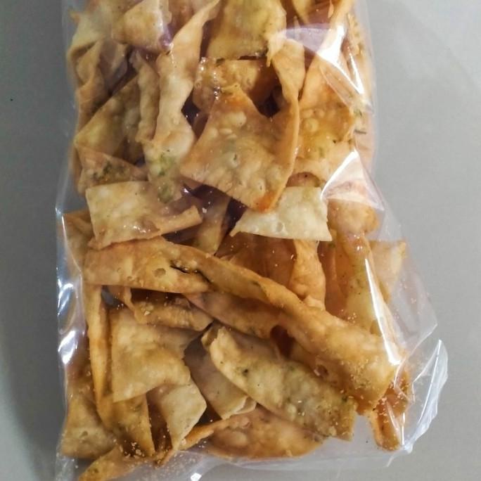

((((()paling dicari] Keripik cumi pangsit gurih buat camilan cemilan atau lauk