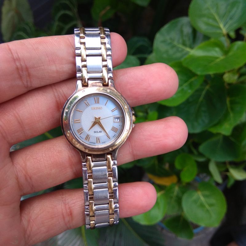 Jam tangan wanita original Seiko solar V182 0C20 Japan movt