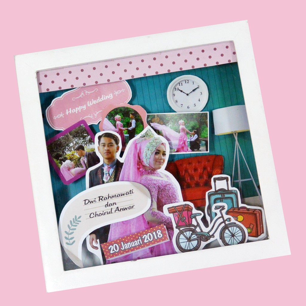 

Scrapframe Ukuran 20x20cm tebal 3cm