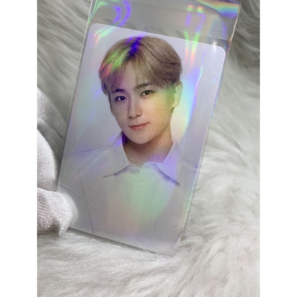 

Hologram sleeve