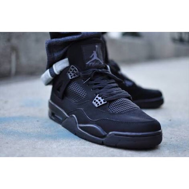 harga air jordan 4