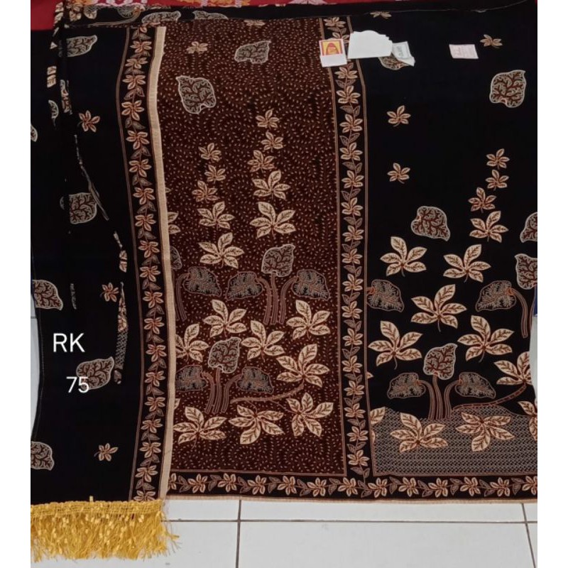 siap pakai rok lilit +selendang batik