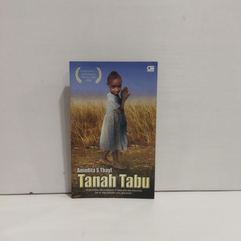 Novel Tanah Tabu By Anindita S. Thayf