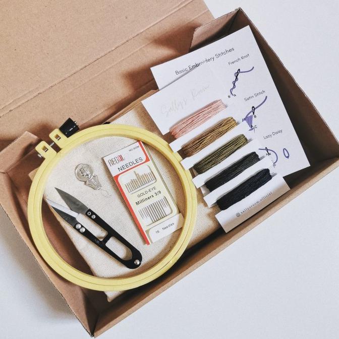 """] Paket Menyulam Tangan / Hand Embroidery Kit - Tas Kanvas