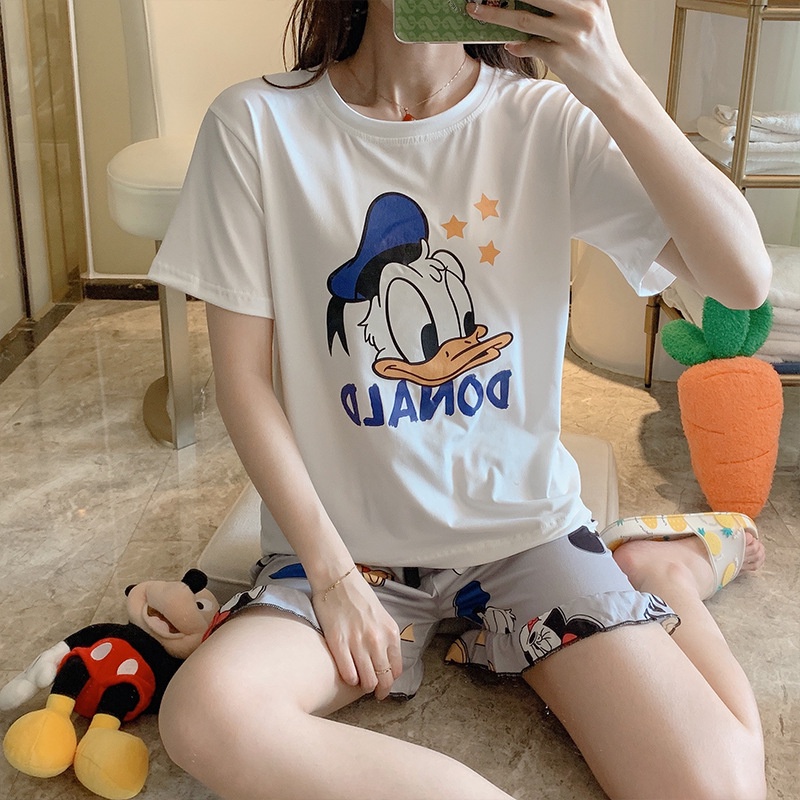 Set Baju Tidur Import Motif Donald Bebek  / Setelan celana pendek wanita (HP104)