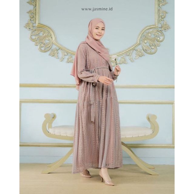 Jasmine by Lidiahadiwinoto Queena Dress