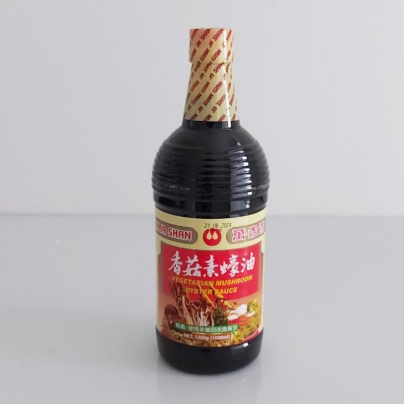 

Wan Ja shan 1 liter vegetarian mushroom oyster sauce/saus tiram vegetarian