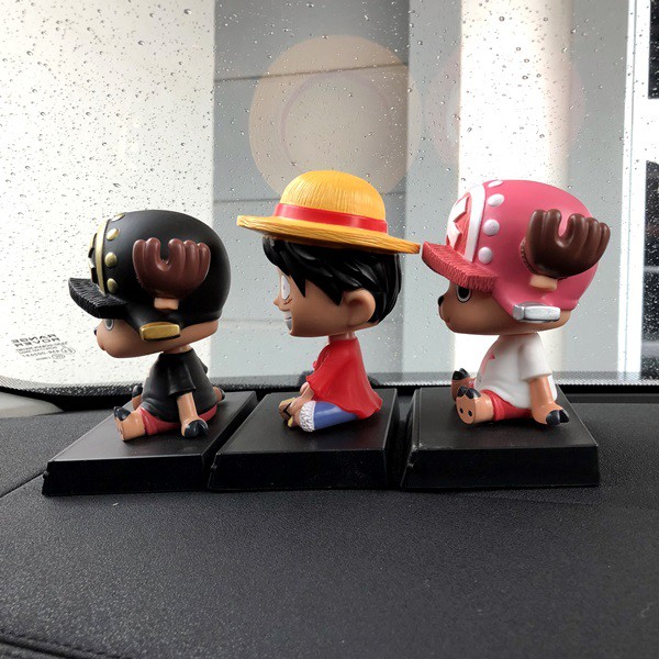 ONE PIECE Boneka Figure Miniatur Pajangan Mobil Stand LUFY CHOPPER Goyang Kepala Shacking Head Toy