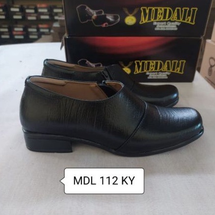 Sepatu kulit wanita PDH Polwan Secwan Sus PNS sepatu kerja formal tampil lebih keren