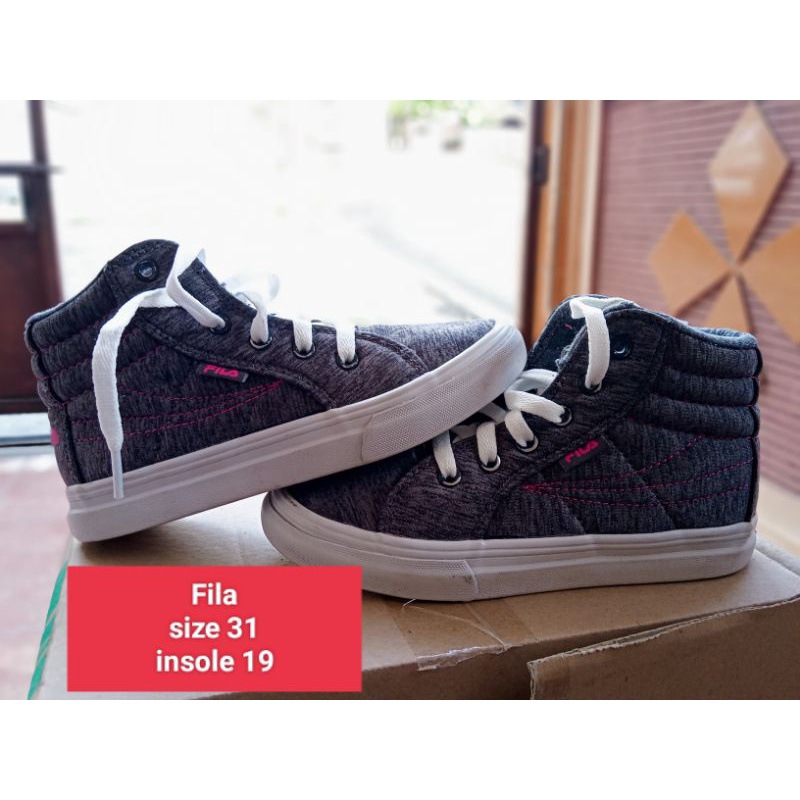 sepatu anak fila