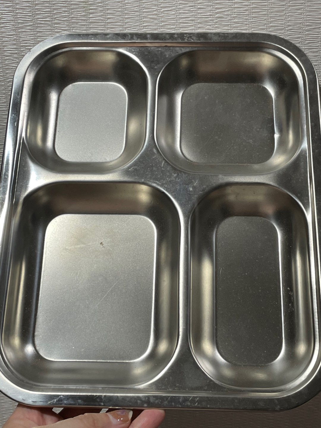 Piring Makan 4 Sekat Tempat Makan Persegi Bahan Stainless