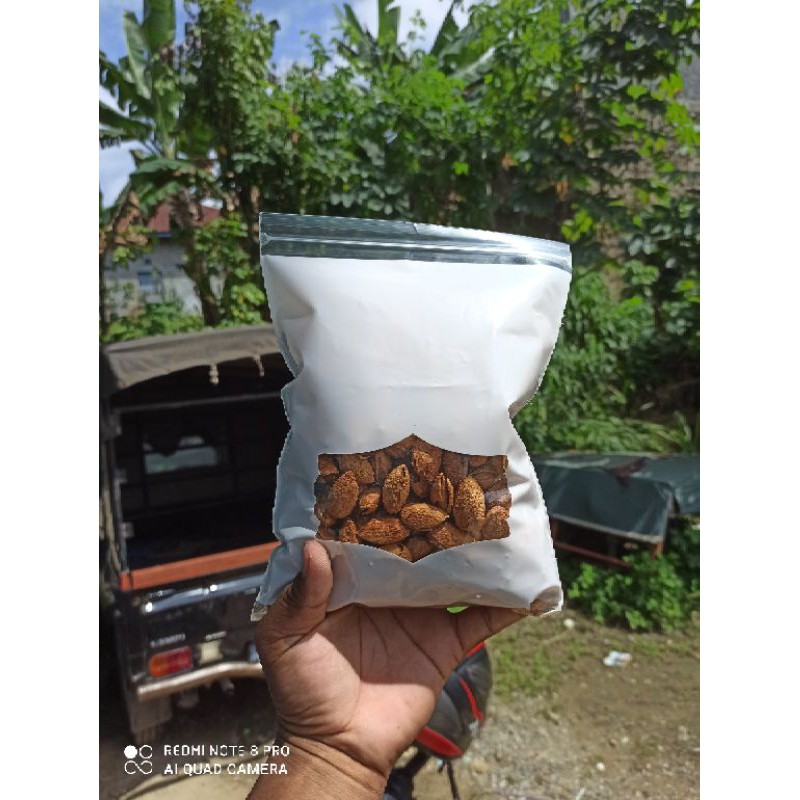 

kacang almond 500 gram