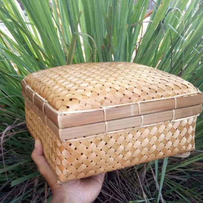 

READY COD Kotak Kue Imlek /Sokase Bambu / Besek Bambu Ukuran 25cm HARGA TERBAIK