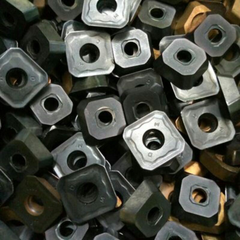 insert carbide. pahat bubut carbide WNMG0804 mitsubishi kyocera iscar dll bekas mulus