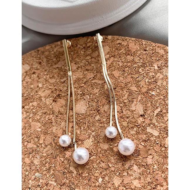 LRC Anting Tusuk Fashion Main Color (gold) Imitation Pearl Tassel Earrings F75335