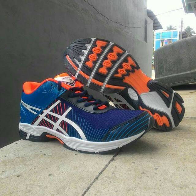 sepatu volly profesional