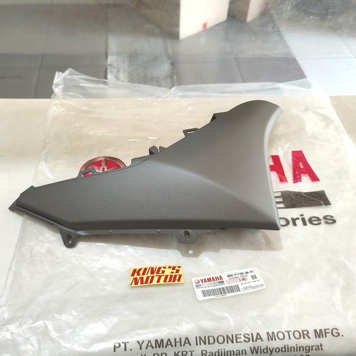 MOLE, SIDE COVER / SAYAP BAWAH KANAN ALL NEW NMAX 2020 ABU (B6H-P1)