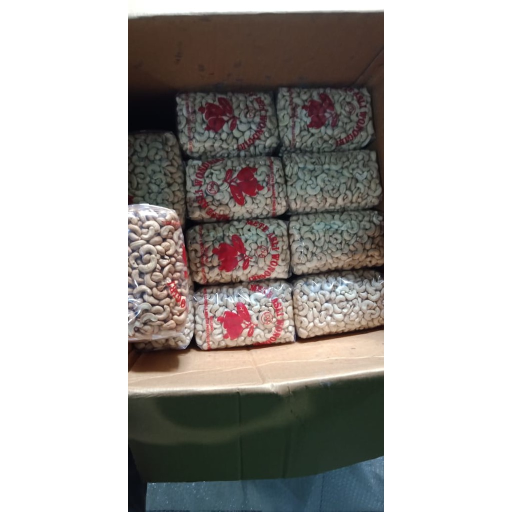 

KACANG METE MENTAH STANDAR ASLI WONOGIRI 1000 GRAM