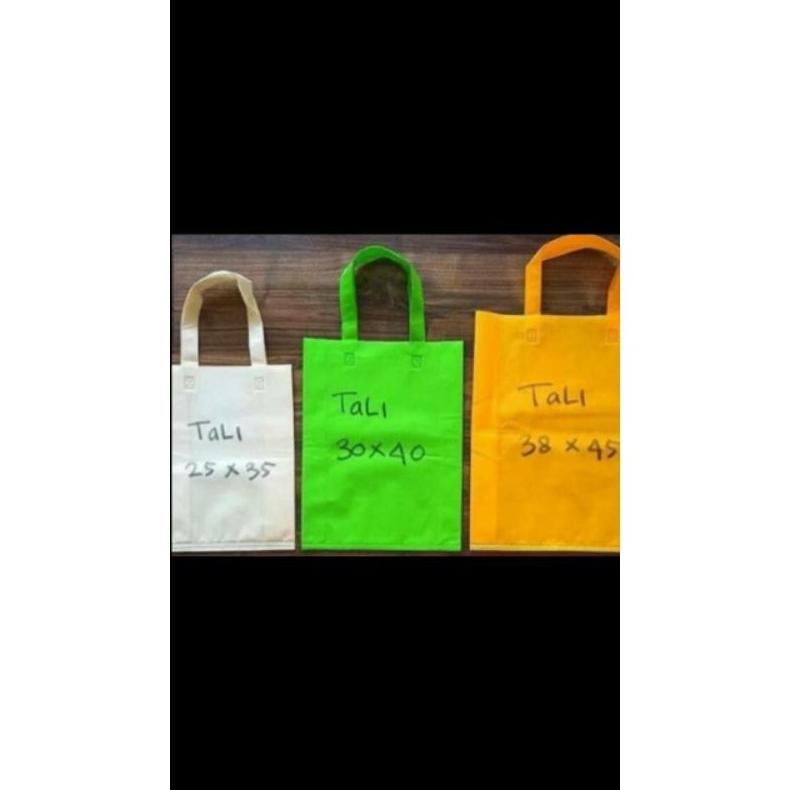 

[Cod] Tas Spunbond 30X40/ Tas Sponbond/ Tas Promosi/ Tas Tenteng/ Tas Spunbond Polos/ Tas Sablon