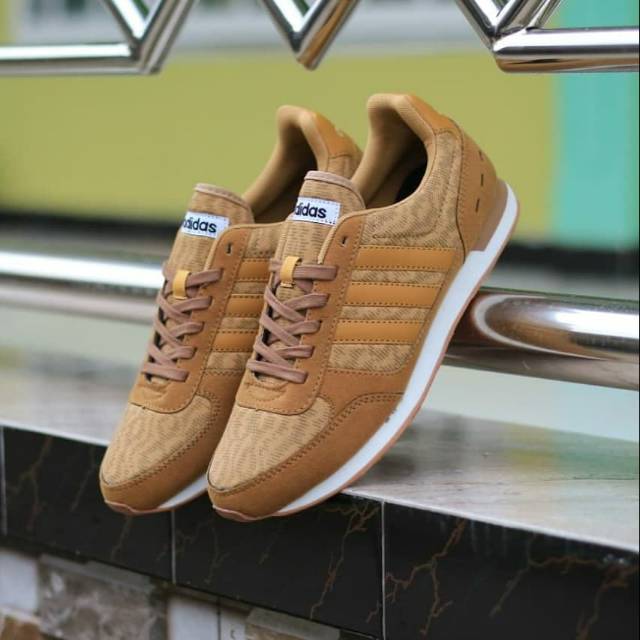 ADIDAS NEO CITY RACER BROWN MOTIF ORIGINAL