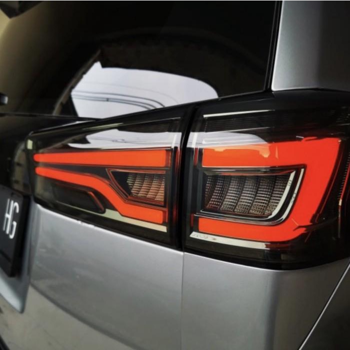 STOPLAMP TOYOTA INNOVA REBORN 2016+ / LED