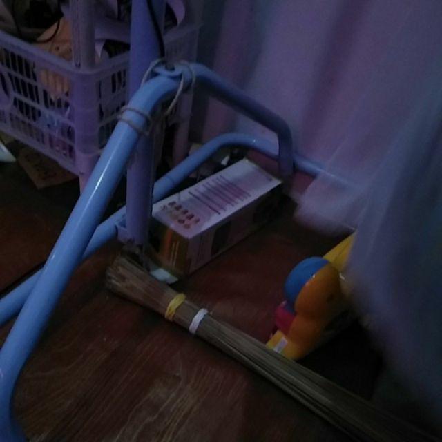 Akrilik Display Pajangan Tempat Dompet 6 Susun