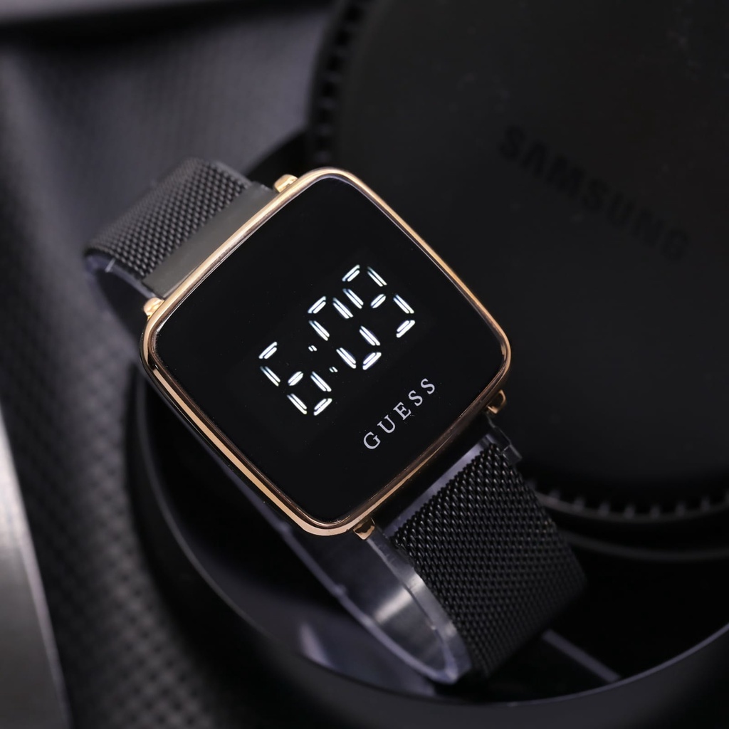 Jam Tangan Wanita / Jam Guess Kotak Digital Magnet Free Baterai Box