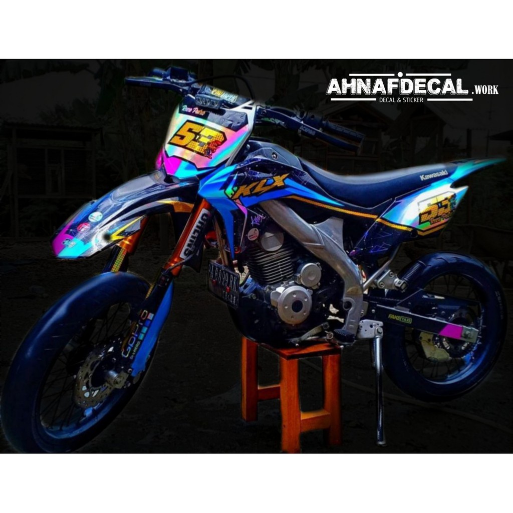 Decal KLX BF/150 Full Chrome Pelangi Hologram Kombinasi Gold Carbon Bagian Nomor & Nama