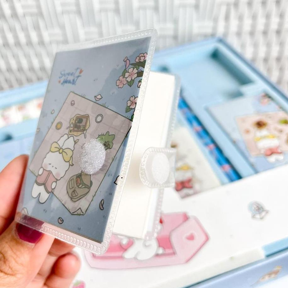 

Paling Disukai ♔ Paket jurnal 7 in 1 Free Box Include (Solatip Buku Mini Kertas Bintang Sticky Notes Sticker Sheet Pulpen) Fancy Best Gift Present For Birthday Event Souvenir Alat Tulis Kantor Sekolah Ready Grosir Kado Ulang Tahun READY !!