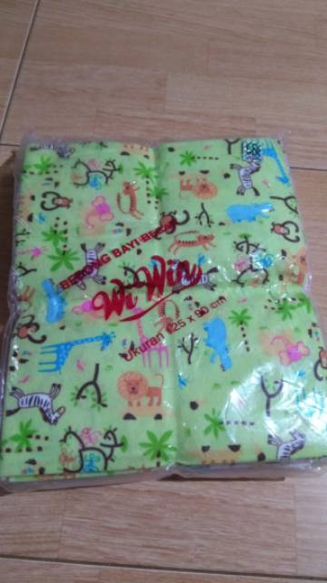 Bedong Win Win kain flanel 125 x 90 (6 pcs)