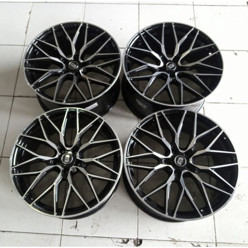 Velg Variasi Pelek Mobil Second JF luxury Ring 20x9/10 H5x114,3 Et 45/42 black polis buat inova x-pa