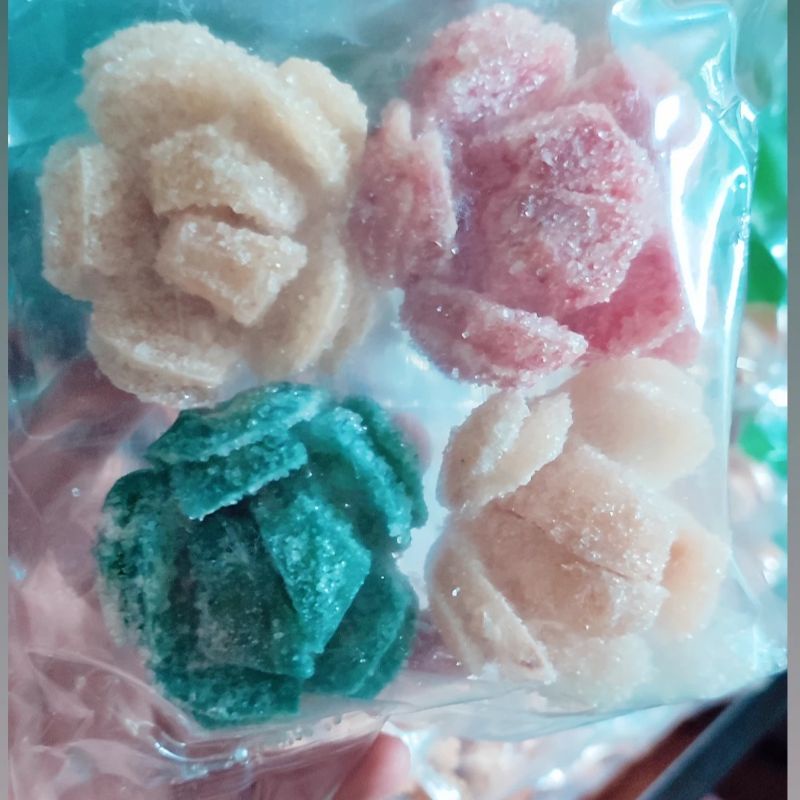 

MANISAN BUAH PALA BUNGA ISI 4 MANISAN PALA KERING