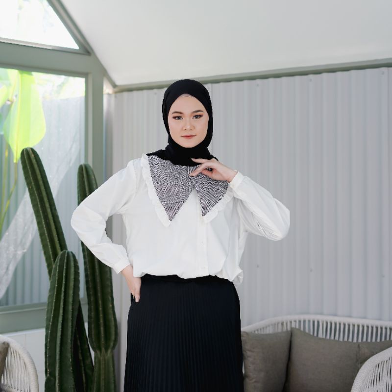 Eleanorre Naura Soft Wool White Top Atasan Muslim Wanita