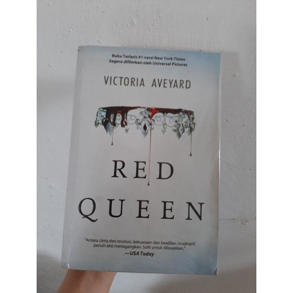 red queen preloved