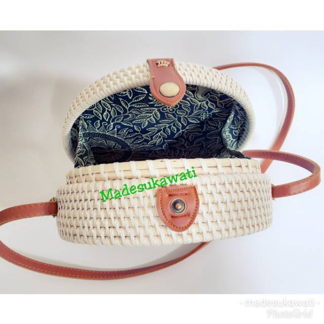 Tas anyaman klasik  rotan bali diameter 20cm