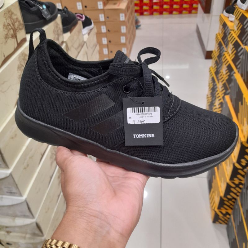 septu sekolah anak tomkins