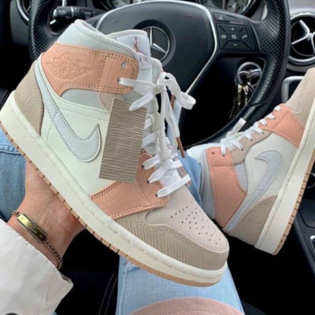 Sepatu Nike Air Jordan 1 Milan Wanita Original