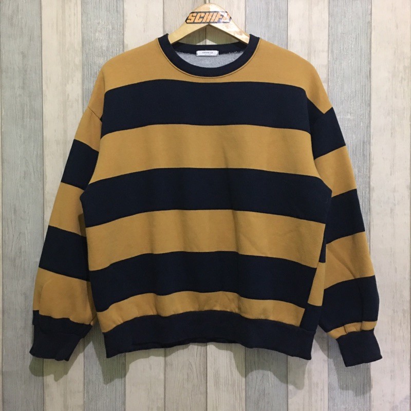 COMME CA Korean Crewneck