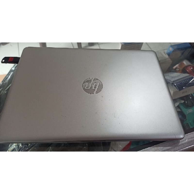 Laptop hp Celeron n4000