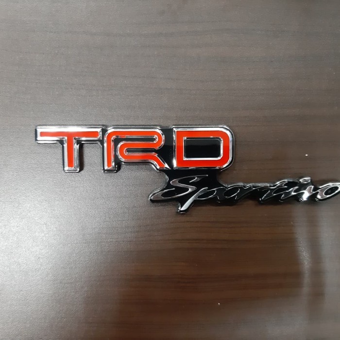 Emblem tulisan TRD Sportivo