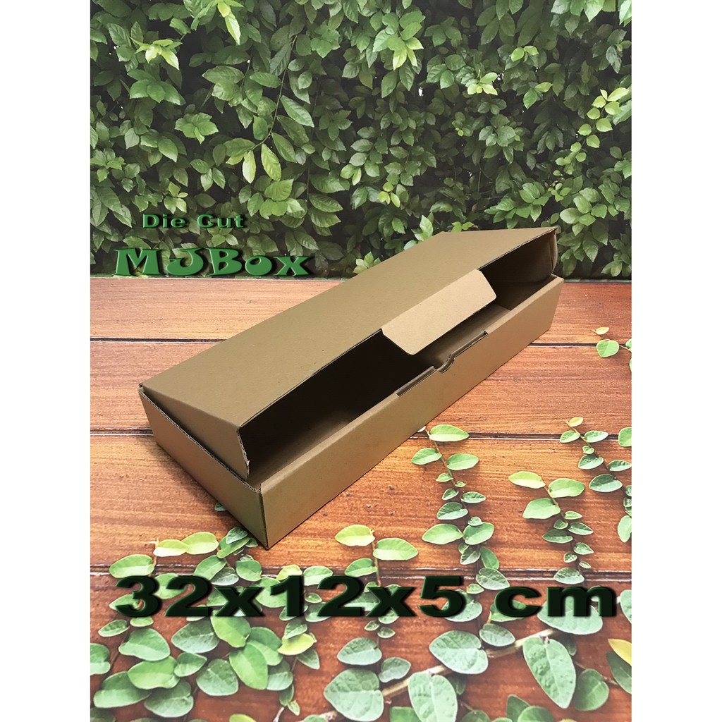 

KARDUS UK. 32x12x5 CM........DIE CUT KOTAK KARTON UNTUK PACKING SOUVENIR - DLL- MODEL BOX PIZZA