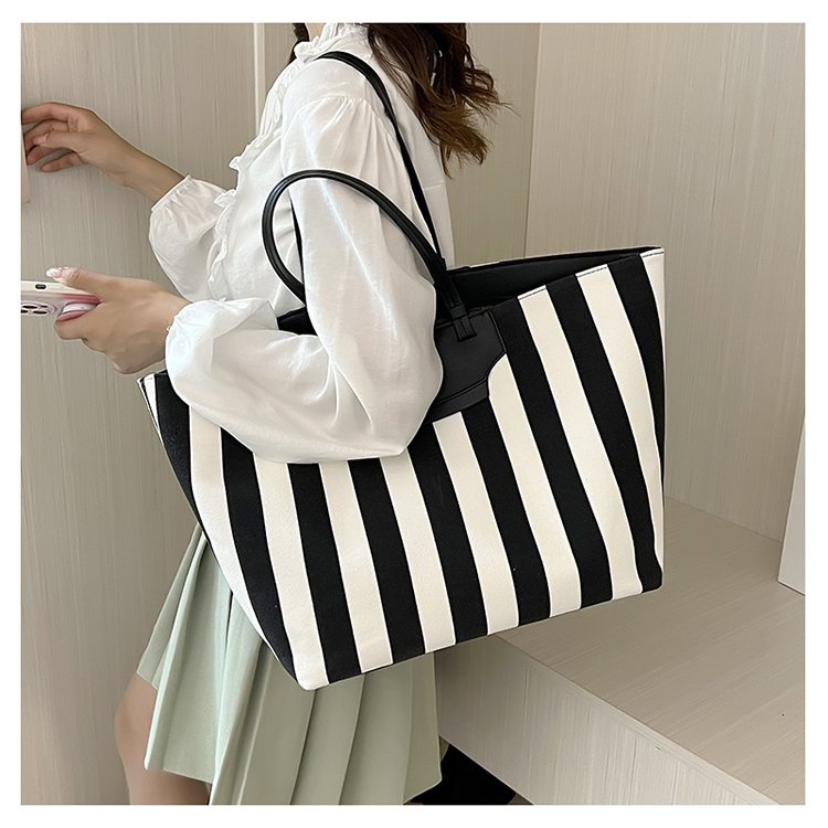 ( 2PC 1KG ) GTBI998879537  New Arrival  !!!  Tas Selempang Wanita Import  Premium Terbaru