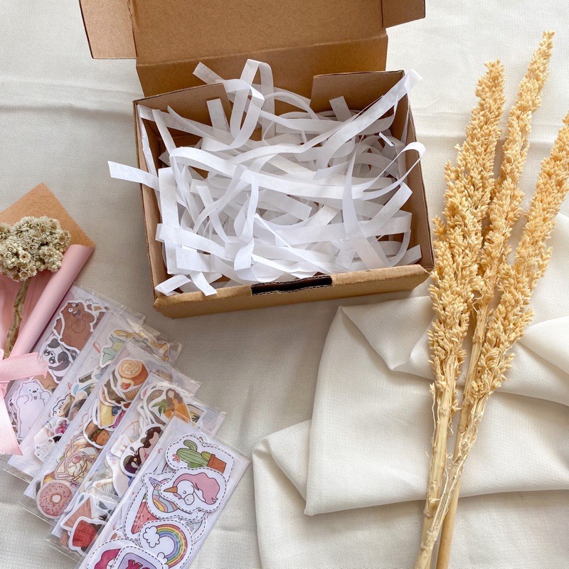 

Box Gift Stiker (HANYA BOX NYA AJA )