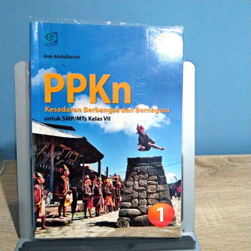 PPKN kelas 7 Grafindo