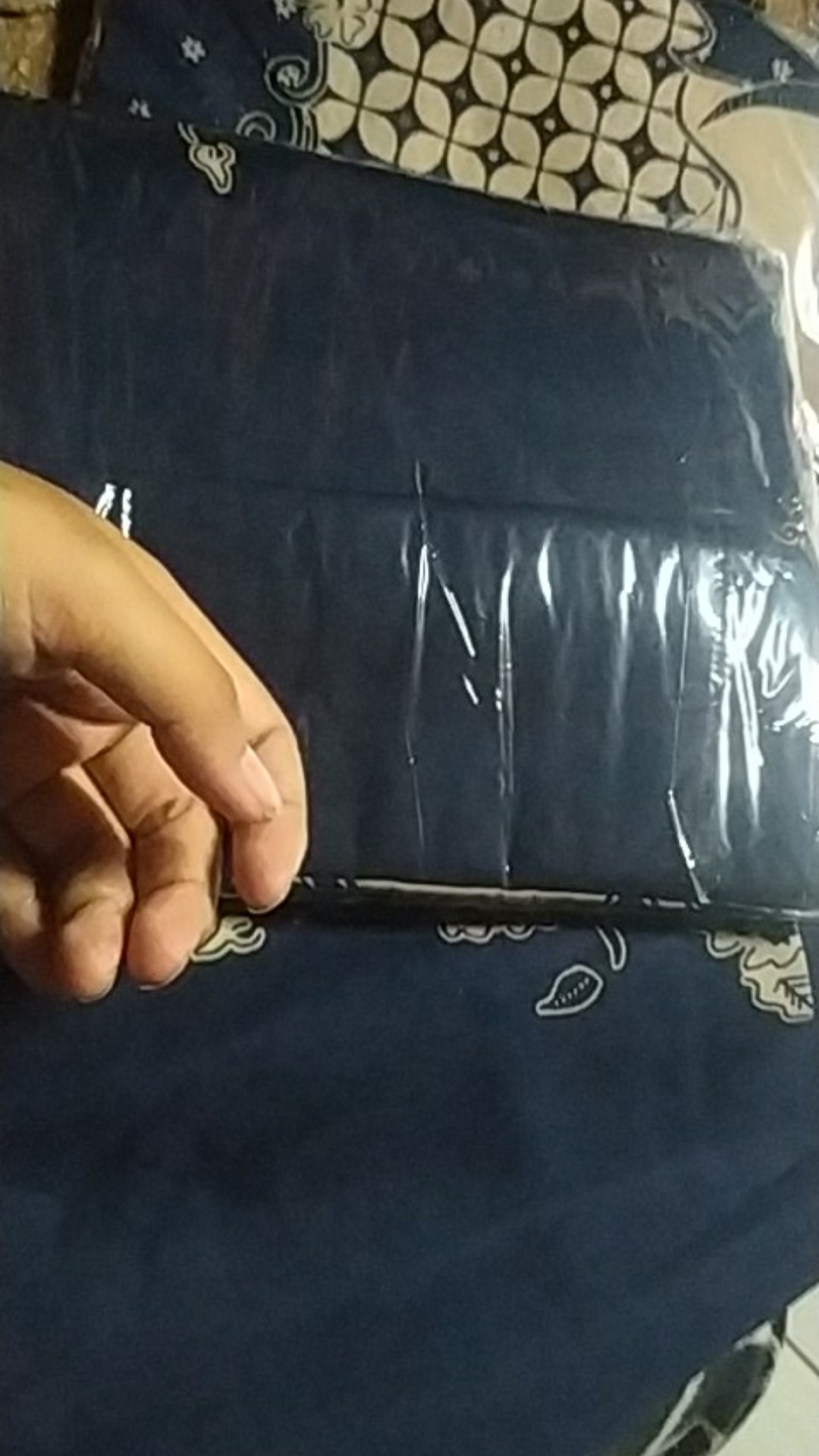 Kain Batik Solo New Katun Sanforized Navy Cream