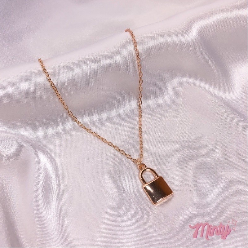 Kalung gembok warna emas korea fashion aksesoris