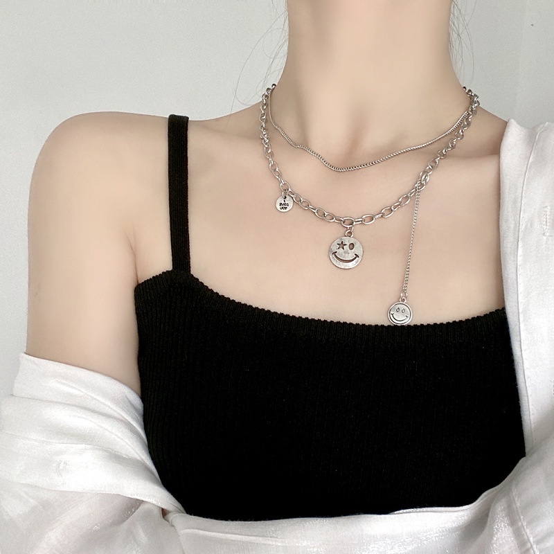 Kalung Multilayer Gaya Hip Hop Korea