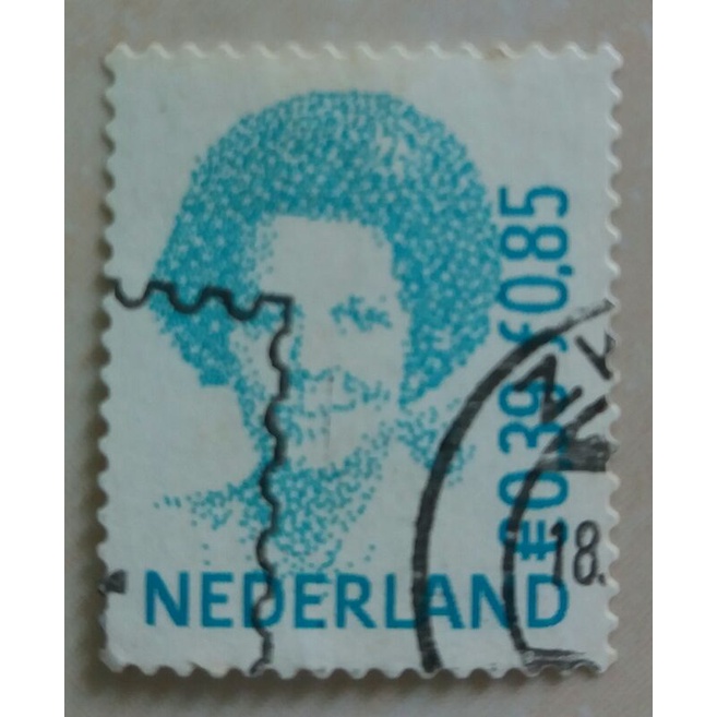 

(AA) Perangko Belanda Queen Beatrix - 2001 - Type 'Inversion' - Die Cut 0.39€ Used